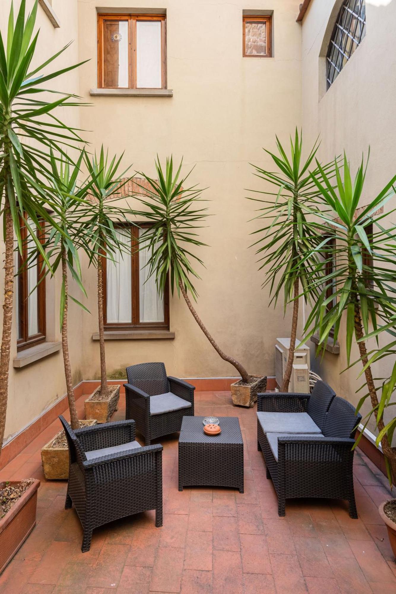 Signoria Apartment With Patio Firenze Kültér fotó